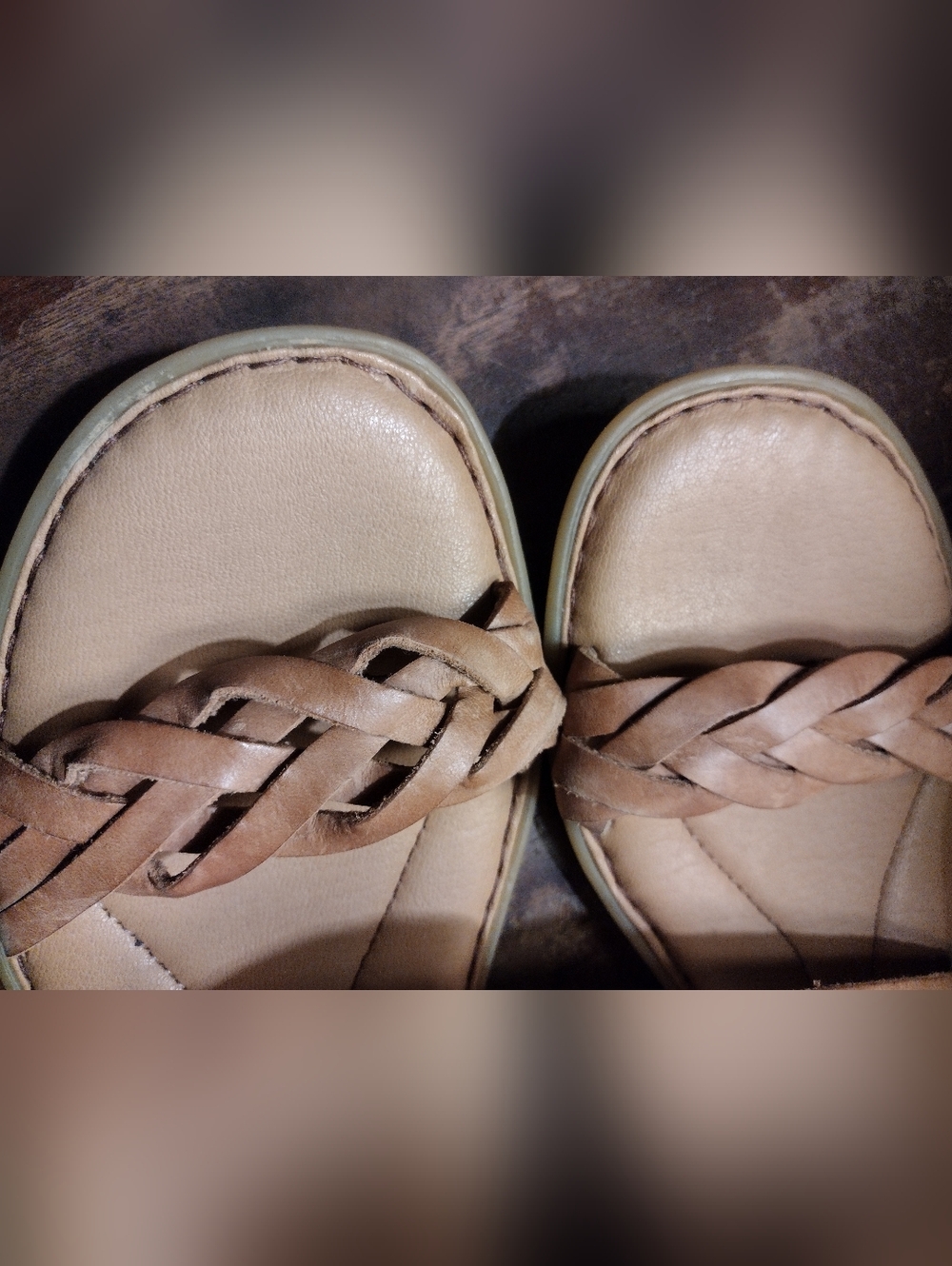Born Tan Leather Cherita Slide Sandals Size 9 - Picture 7 of 7